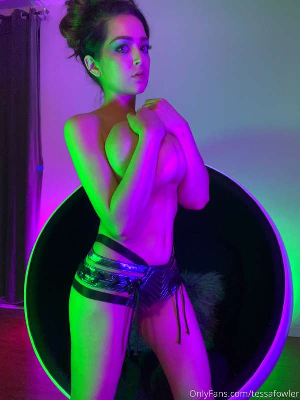 aw shit my bad. i totally forgot to post these. oops. anyway.. 3