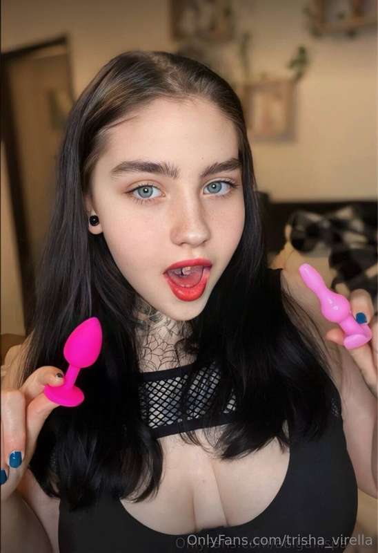 Crazy beauty @abigaillsparkss😻 Dick tamer 🙈Hottie with exper..