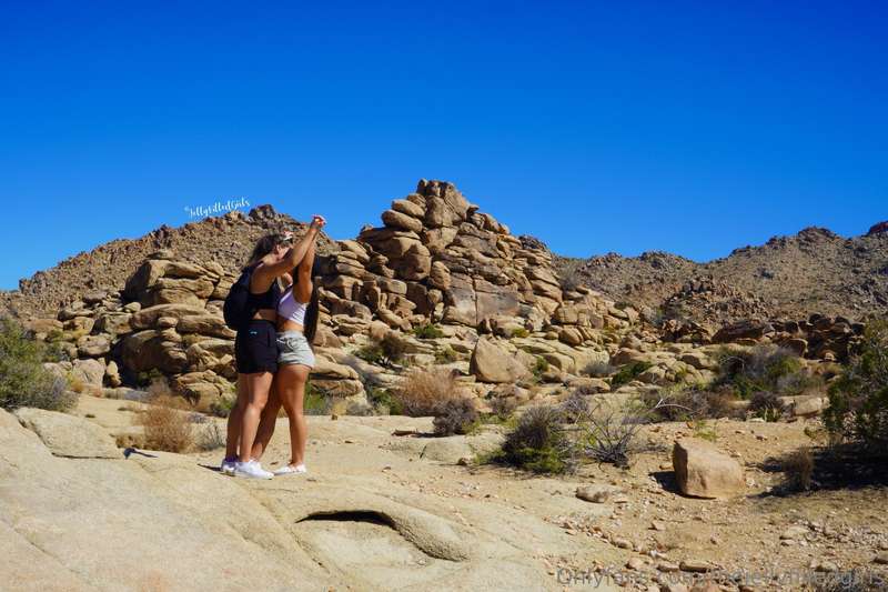 What's cooler than climbing big rocks 🧗‍♀️ exploring deserts.. 1