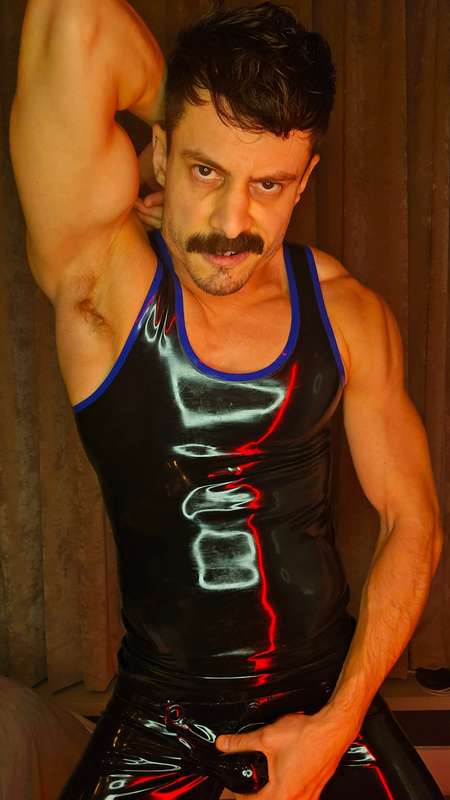 COME TO DADDY 😈🖤❤️‍🔥 1