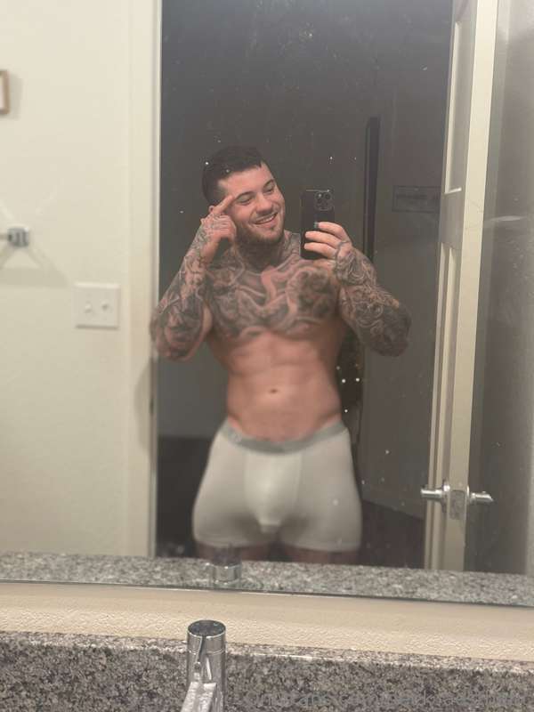 Hello there…. Now bend over 😈 3