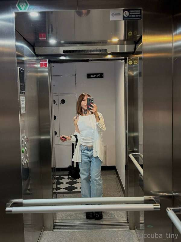 Sometimes the simplest outfits turn out to be durable and st..