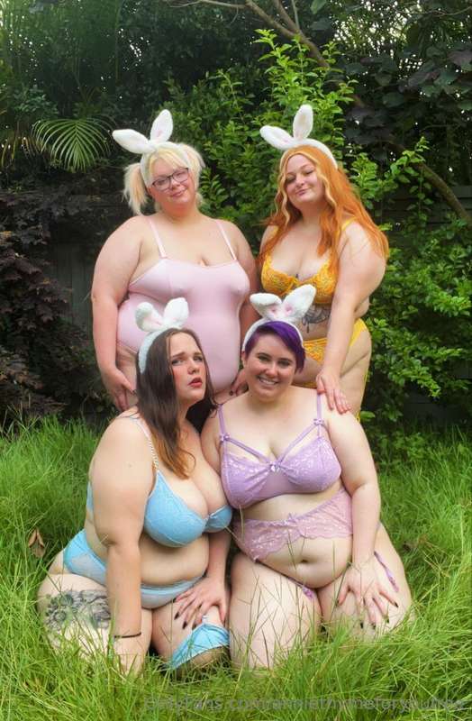Which bunny are you wanting all to yourself?
💛 @janelupaefre..