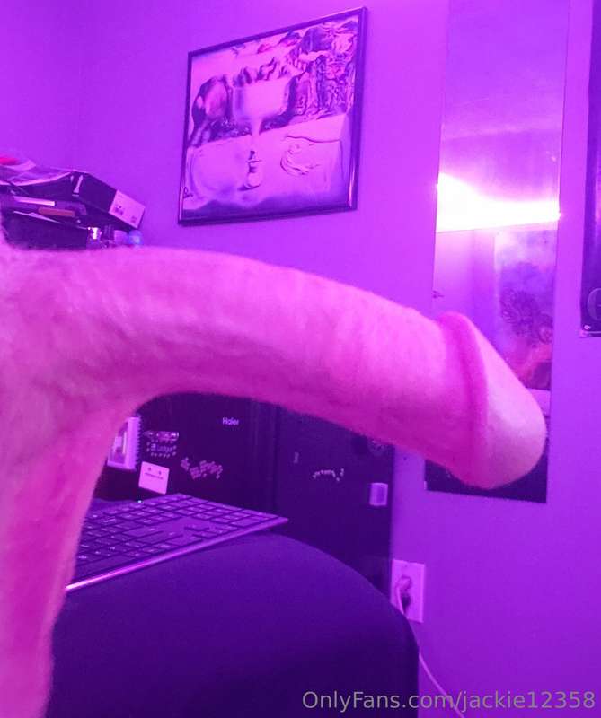 I've had a number of people ask me what my un-caged cock loo.. 3