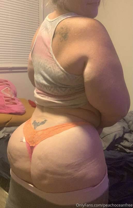 😋🍑🍑