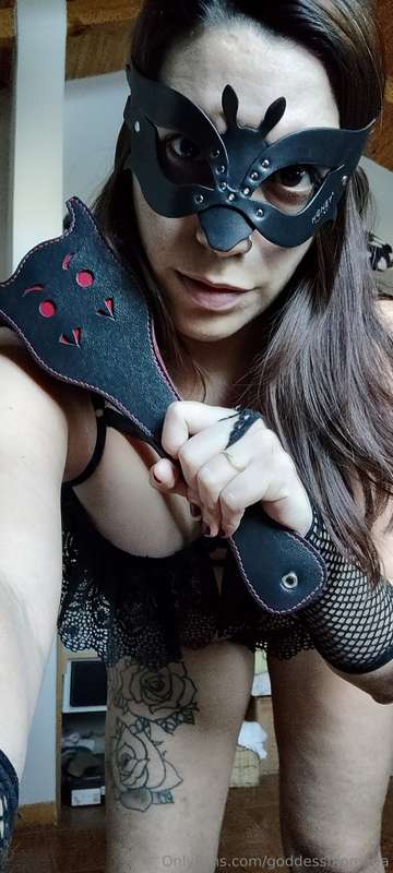 Say hi to your goddess, slut! 👠😈