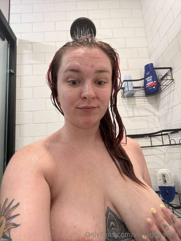 Gonna join? I'm wet 💦