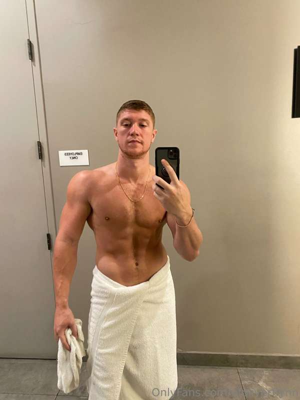a little help here please ​😈​
