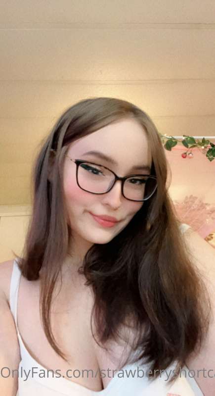 just silly lil pics of my face ! wanted to show u guys my ne..