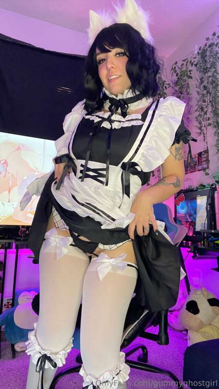 Hi, I’ll be your maid for today! ❤️ what can I do for you, M.. 3