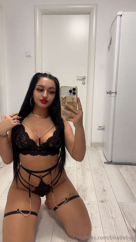 Bitababyy - Onlyfans - 09 Sep, 2024