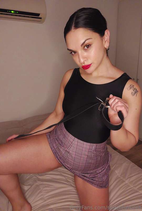 I'll show you what's really kinky. Are you ready to totally ..