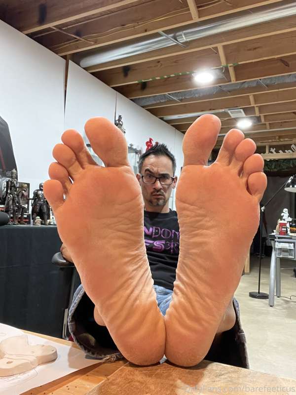 🤘🏽