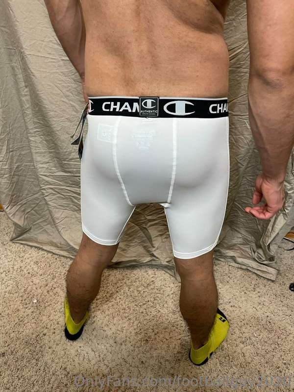 The horny private and his VPL and beefy ass! Set 3 28