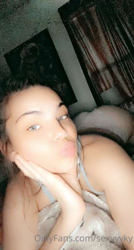 Real Pretty with a fat ass 😘🍒