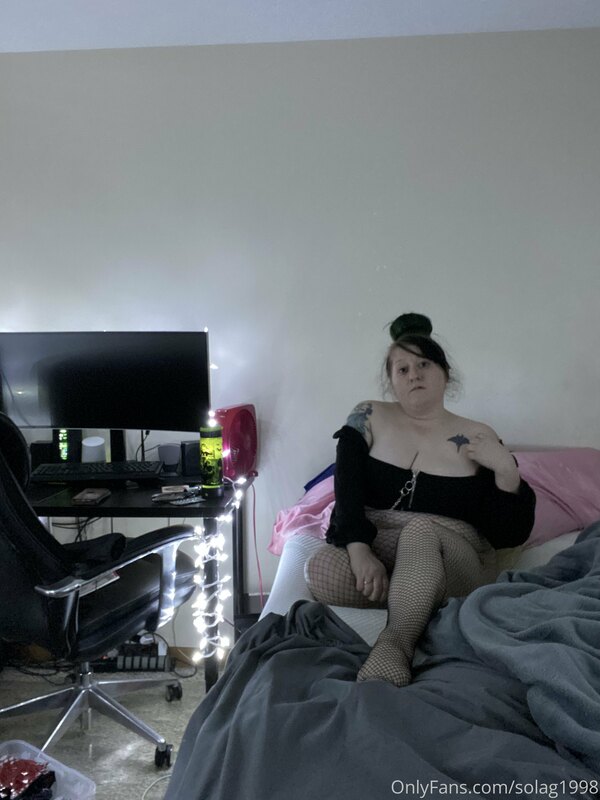 I feel so sexy in these photos. 8