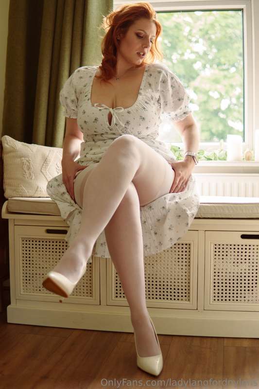 I can't believe how well they fit!... Do you like white hosi.. 5