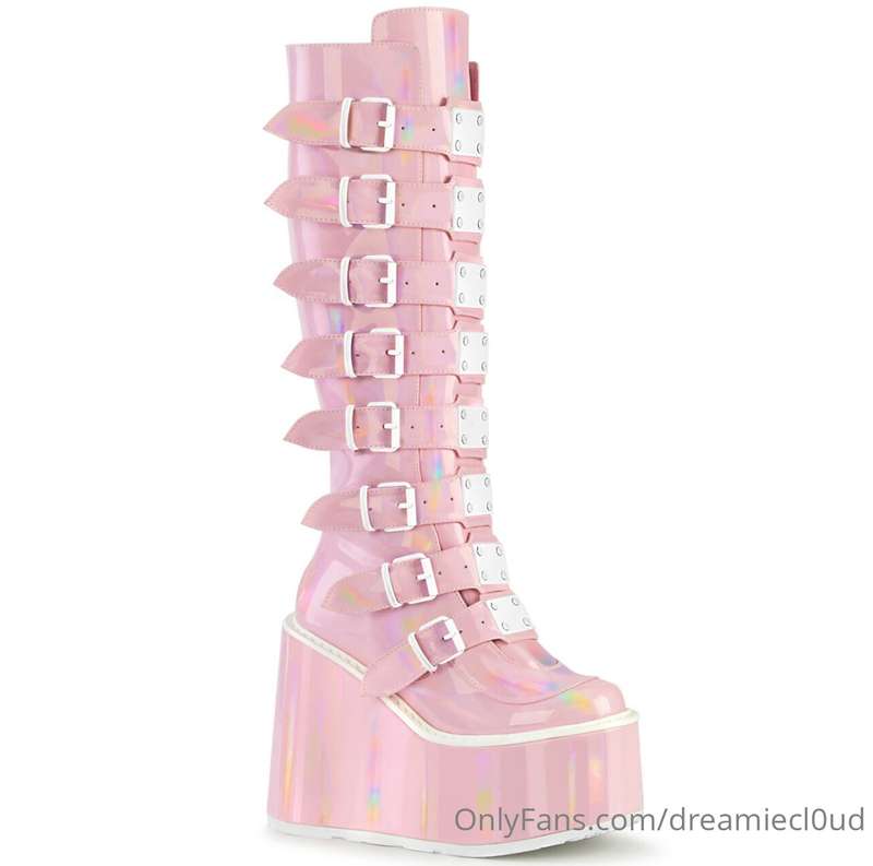 Any shoe/foot fetishists wanna get me these so I can step on..