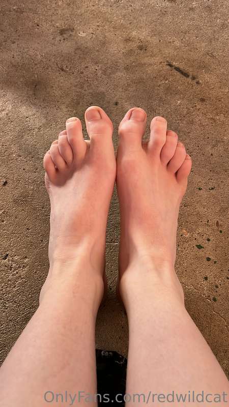 Bare feet or in heels ?