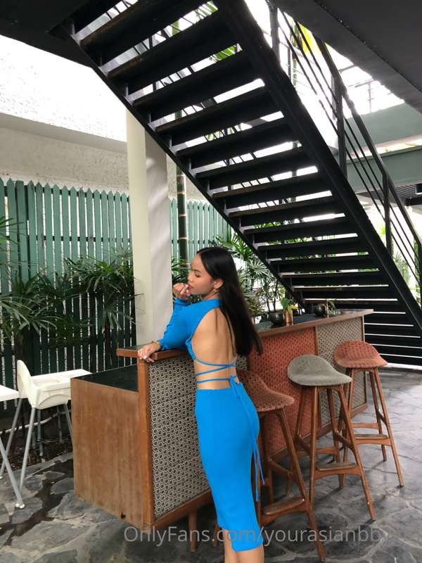 DM me do you like me in long skirt? 🤔