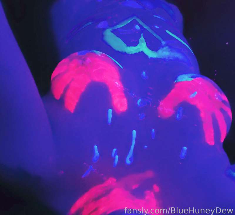 Bluehuneydew - Fansly - 06 Jun, 2022 4