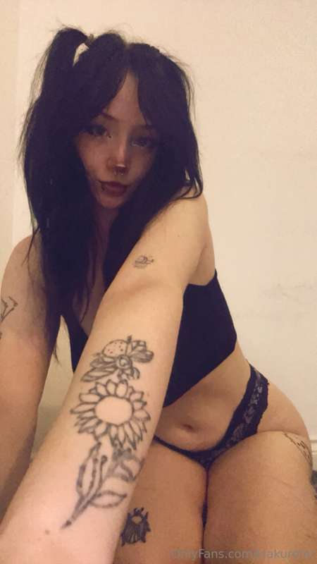 A mix of pics today <3 enjoy 15