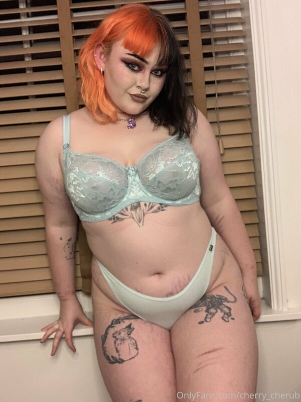 Always need a cute lingerie set ?