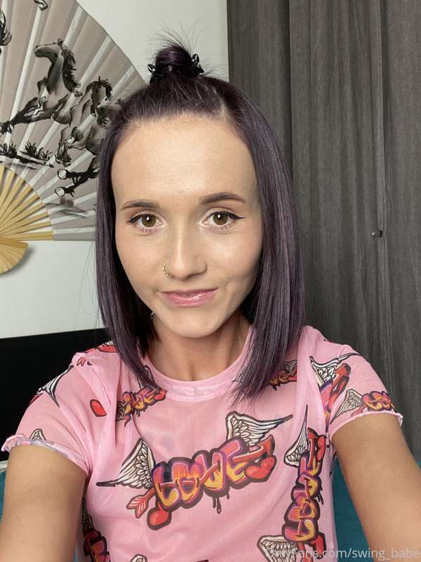 Hi 😘 What U think about my selfie 😊 You want to play with me.. 14