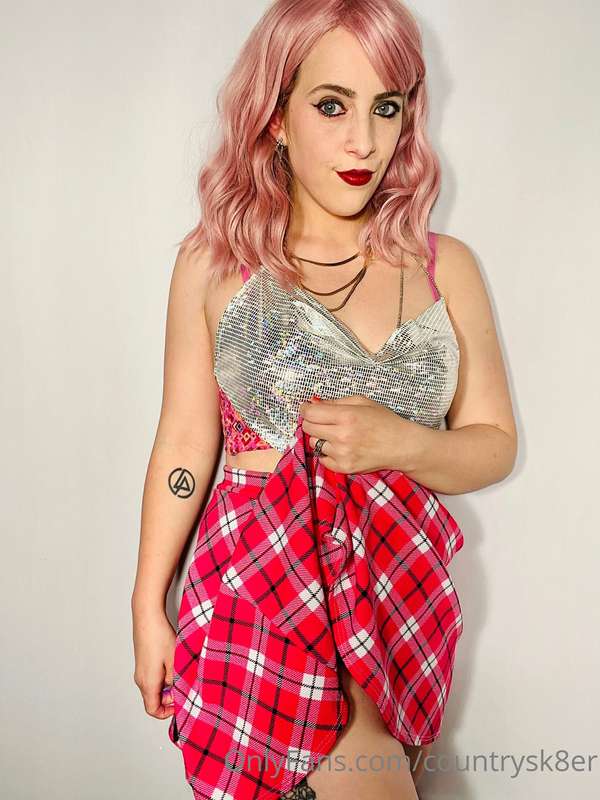 I love pink (; 7