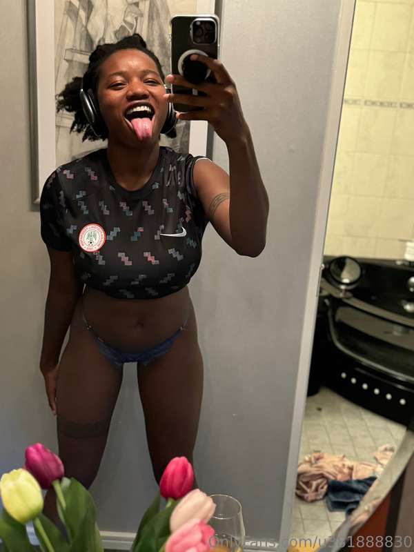 Hi babe My account is Free again 😘
