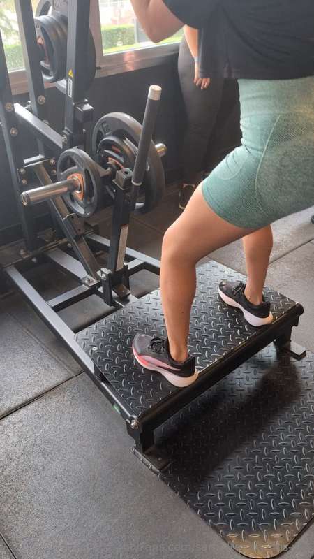 Okay, I decided to take my sorry ass to the gym... After alm..