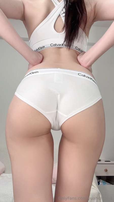 Squat masturbation with sports underwear😂🥰❣️

I did all kind.. 1