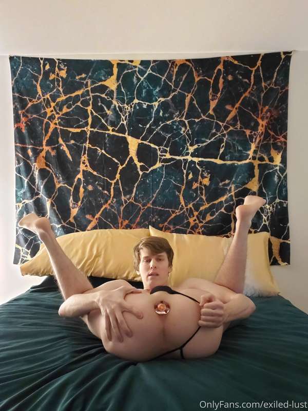 I'm pretty flexible, bend me, flip me and place me how you w.. 2