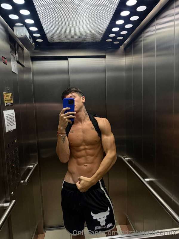 FREE PAGE ! @maxnastyi @maxnastyi !!! Free 💙🥵SEXY FITNES MOD..