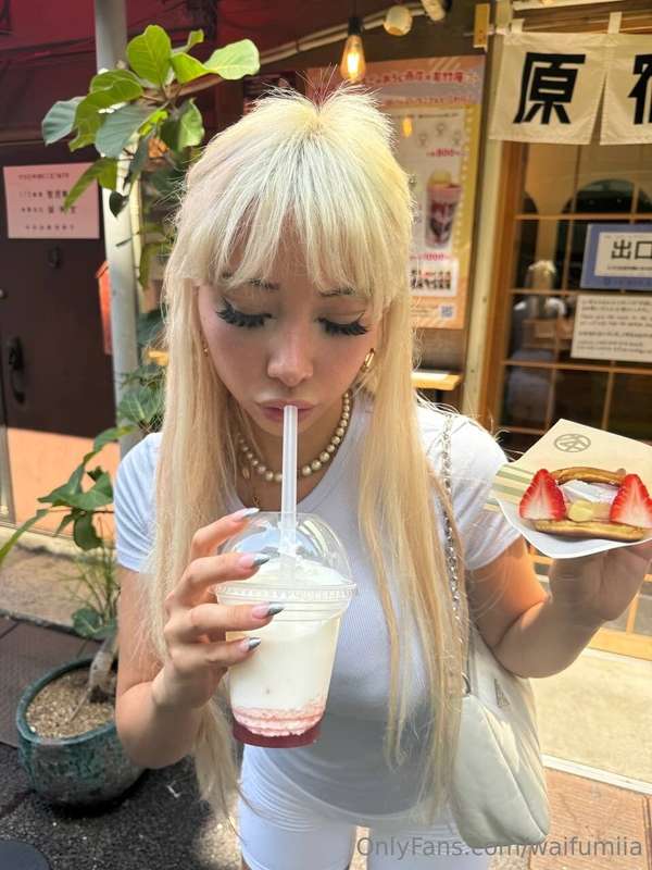 want a sweet treat? 💝