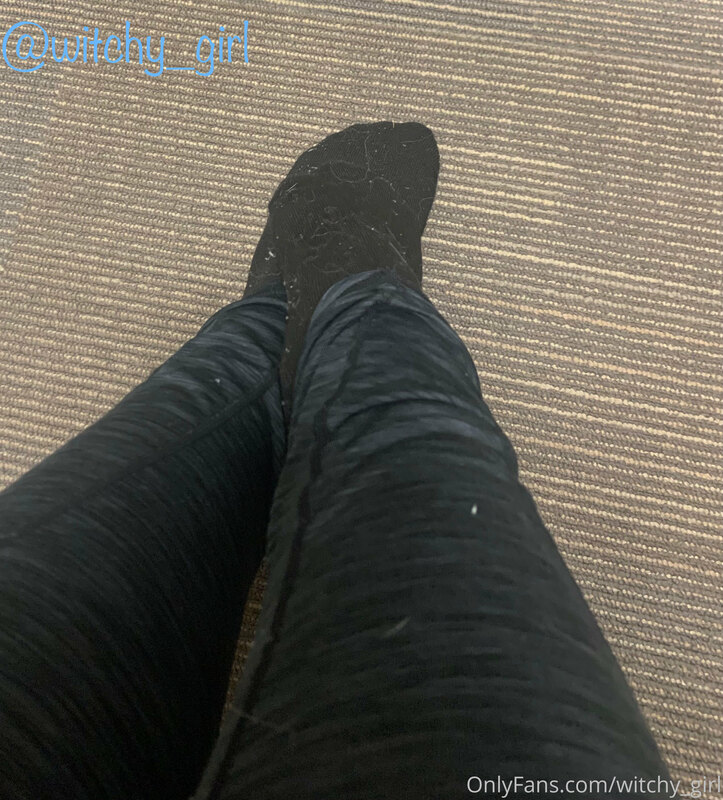 Where are my feet lovers at? ?

Before you come at me, it’s ..