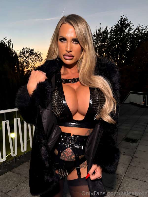 And another new shoot... 1