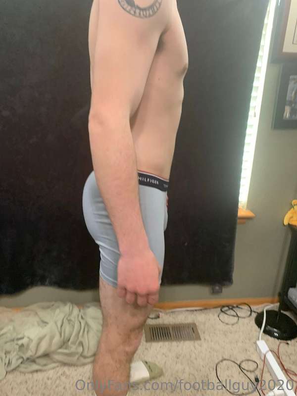Me looking pretty damn sexy ;-) 24
