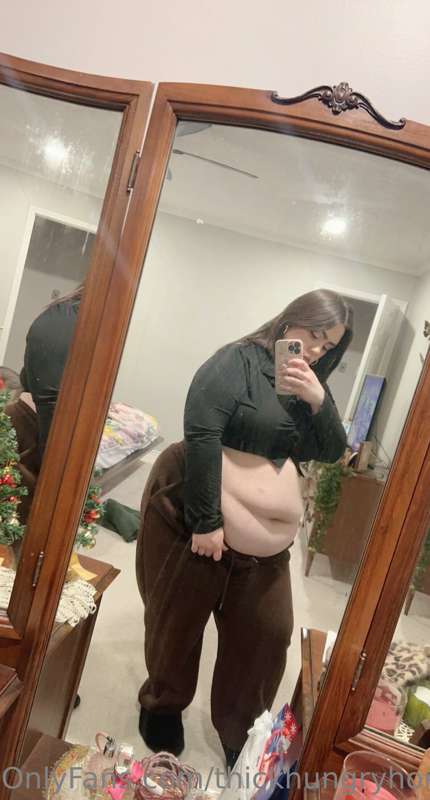 My weight is out of control 🥺🐽 1