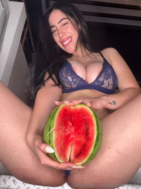 Quieres comer ? 😳Do you want to eat? 😳