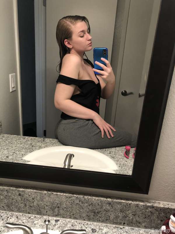 Side boob ✌🏻 13