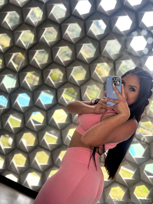 Might delete, might go viral 🤷‍♀️