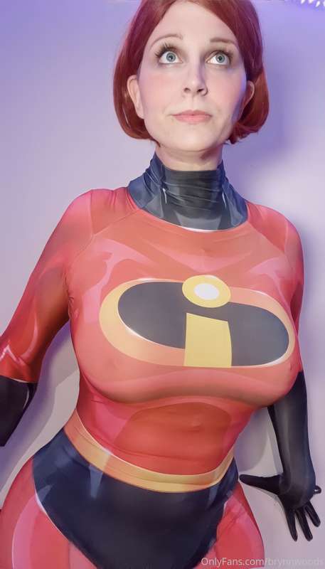 Helen , aka Mrs Incredible is clearly a very sexual woman. Y.. 9