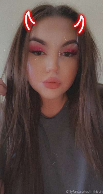Would you cum on my face , my titties or both ? 💦 I mean if ..