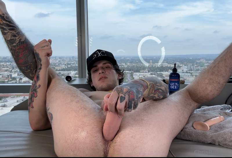 Enjoy this free full dildo video from daddy to you♥️