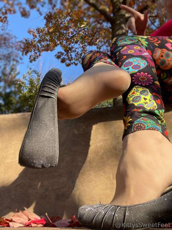 That moment when I can see every line on my wrinkled soles t.. 11
