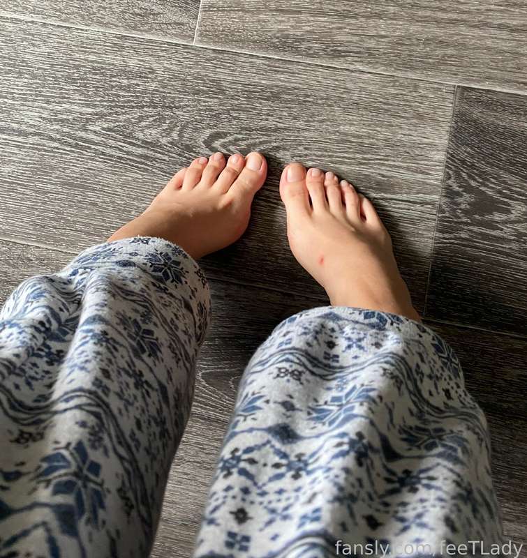 Feetlady - Fansly - 09 Jun, 2023 2