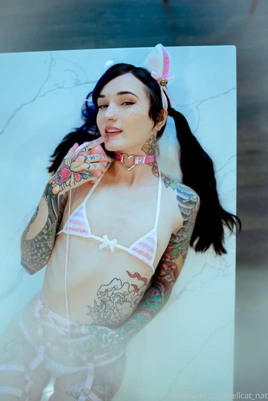 Gooood moanin! I’ll be live-streaming on @suicidegirls at 5p.. 17