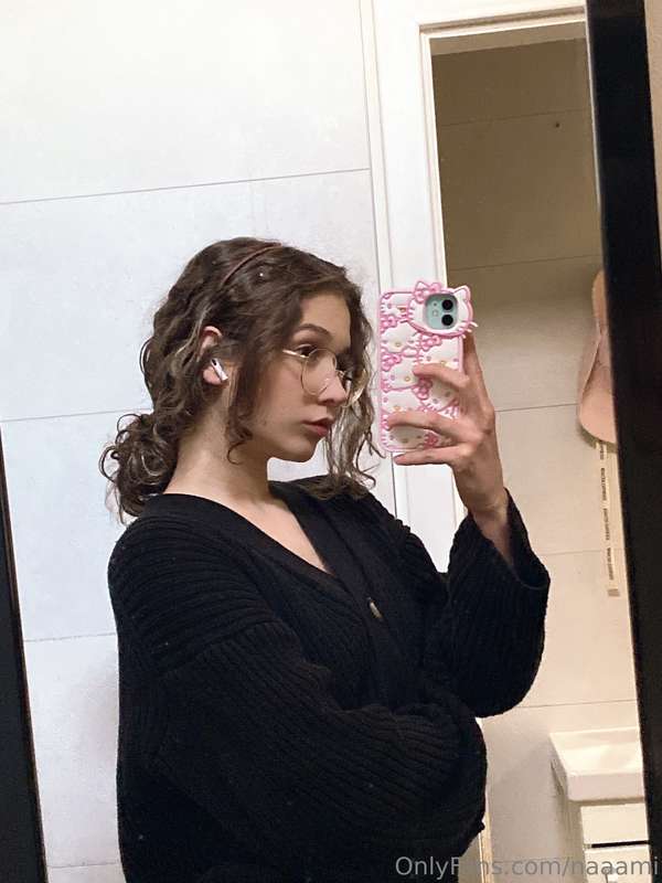 What are you doing? 🥰 @naaami