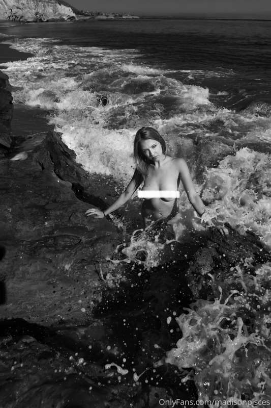 Splish splash 💦 PC: @balke64 on Instagram ✨ 2